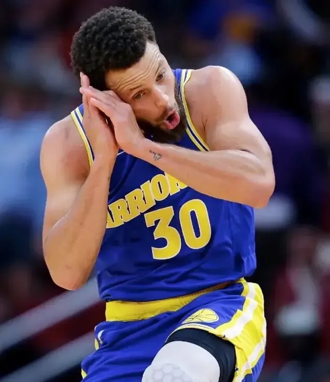 开云体育-圣安东尼奥马刺迎NBA常规赛关键赛,清晨手感冰凉,更衣室稳定,医务组通报恢复的简单介绍